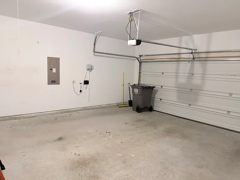 1200 Mahogany Ln — Photo 13