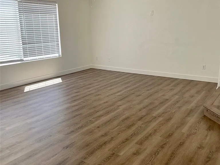 10232 Grecian Laurel Ct — Photo 6