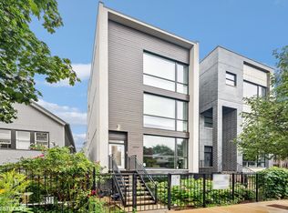 3049 W Lyndale St #1, Chicago, IL 60647