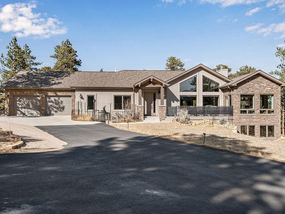 1st image of 1042 Pine Knoll Dr