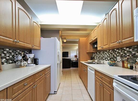 5th image of 443 Seaworthy Rd