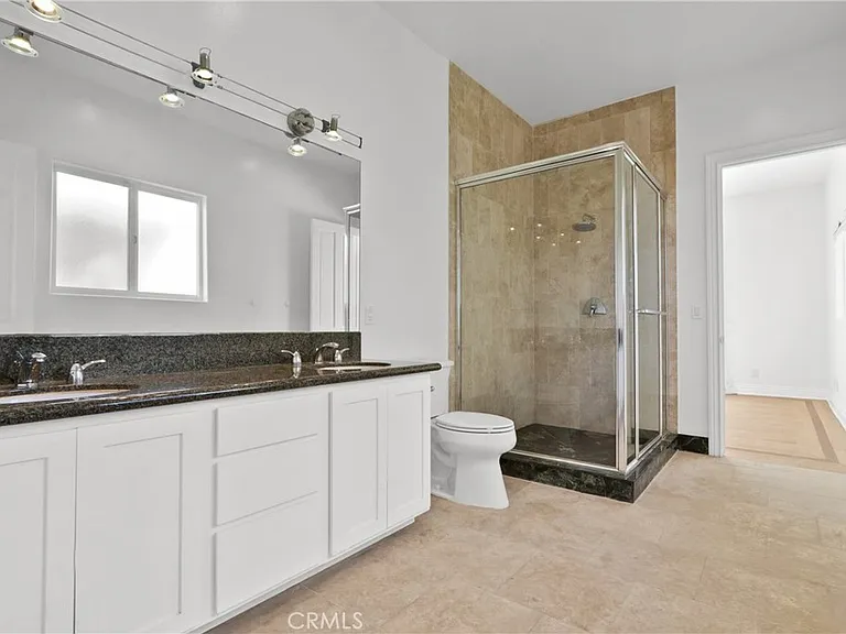 7908 W 81st St — Photo 29