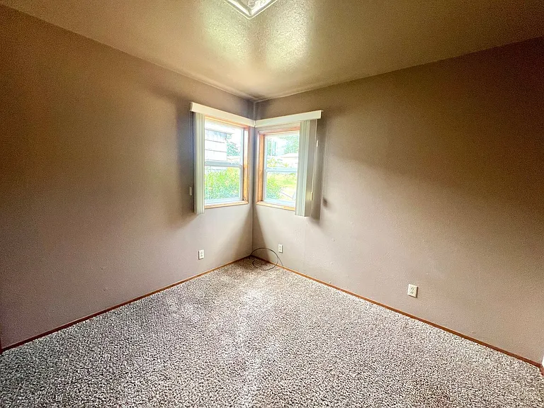 1680 Garfield St — Photo 8