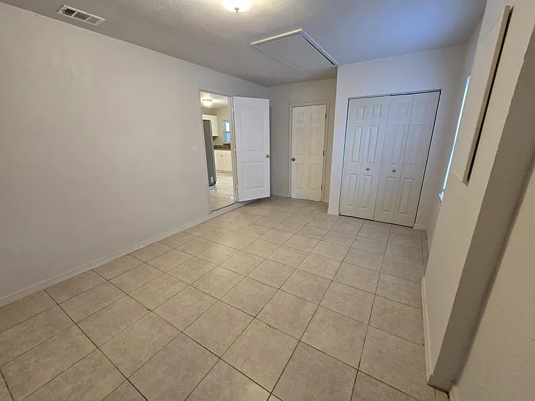 3406 Murrow St — Photo 15