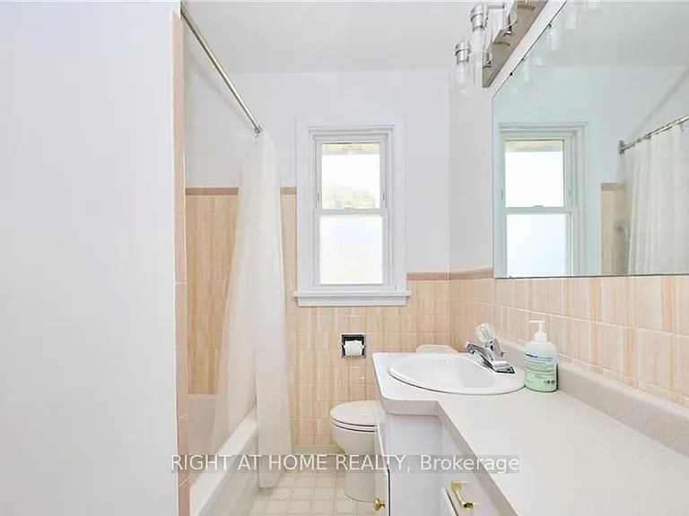 6357 Dorchester Rd — Photo 16
