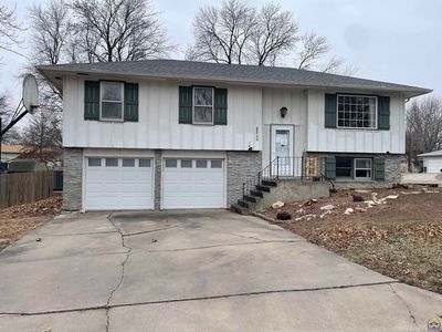 2211 W 21st Ave, Emporia, KS, 66801