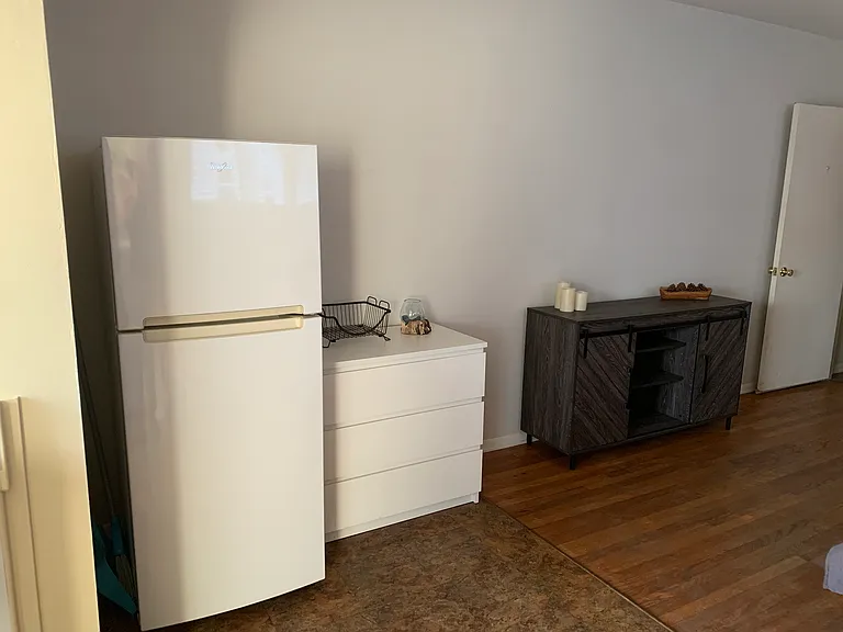 This unit can come furnished or unfurnished.