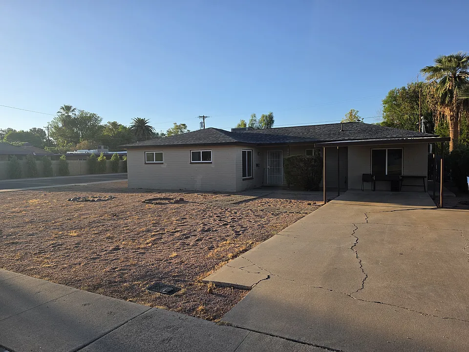 1445 E Hudson Dr