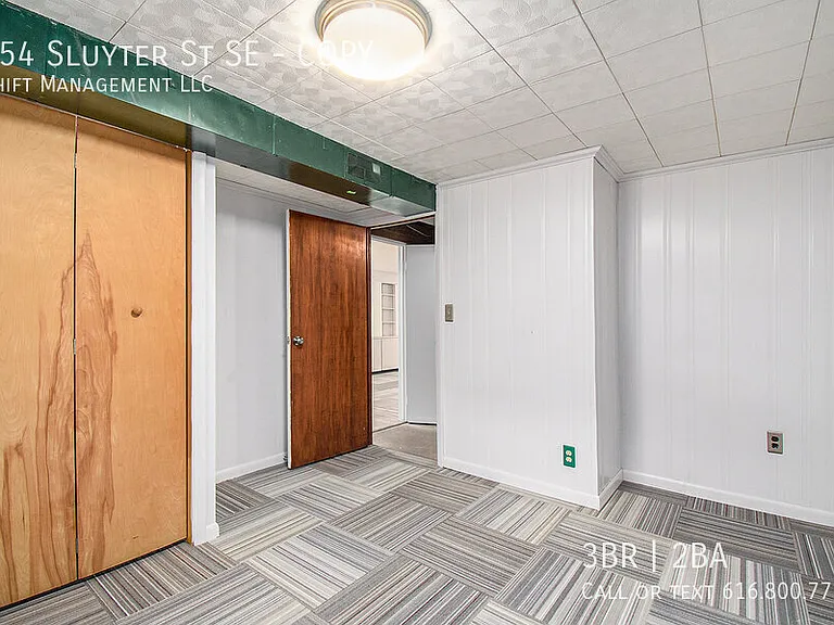 954 Sluyter St SE #COPY — Photo 13