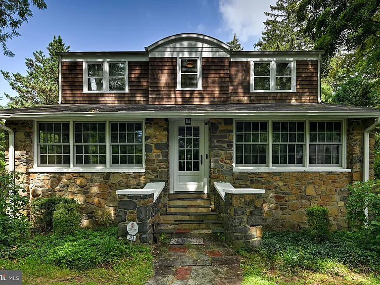 353 Cherry Hill Rd — Photo 2
