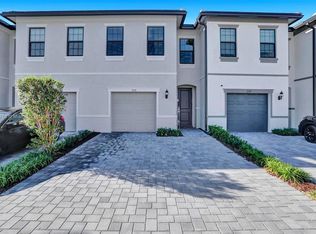 2126 Appleton Cir S, Oakland Park, FL 33309