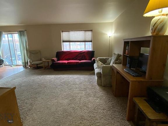 4th image of 1121A Idaho St