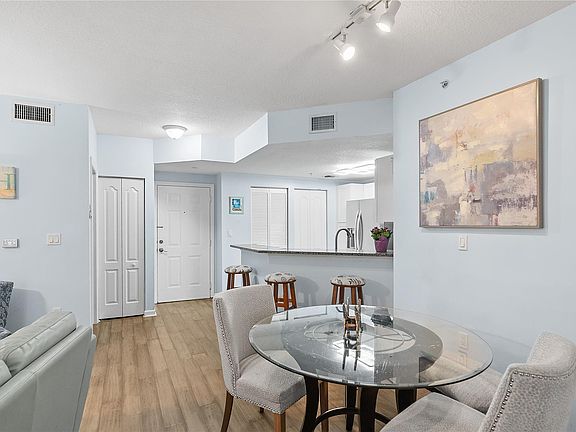 4th image of 5095 Fairways Circle #102