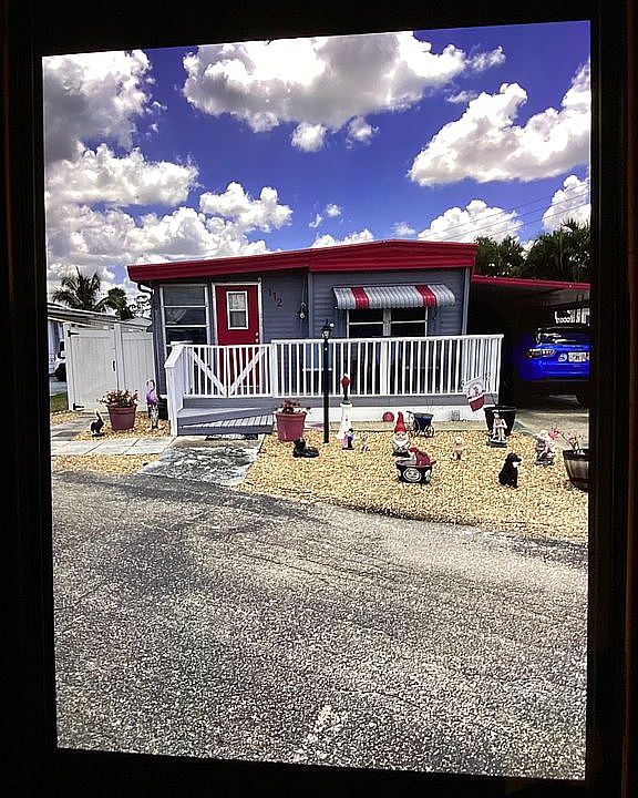 1st image of 112 Coachlight Ln