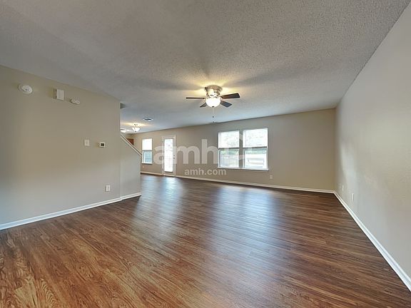 4th image of 15050 Fawn Hollow Ln
