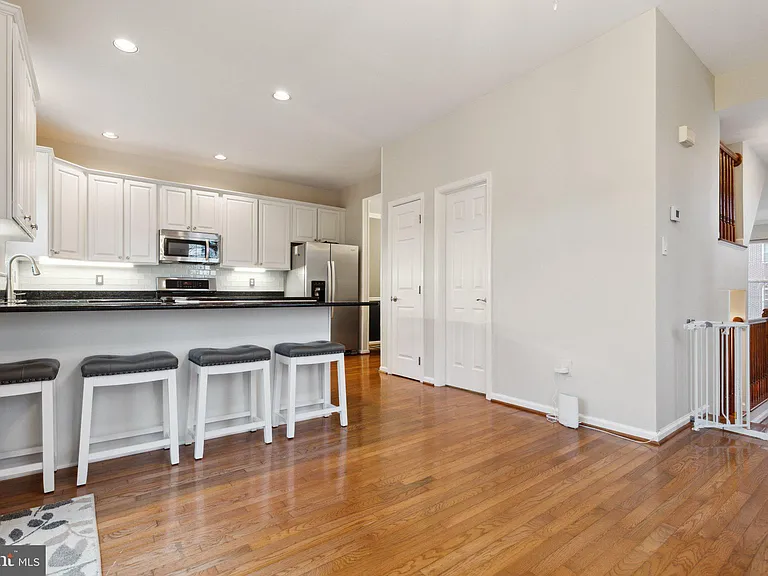 6336 Dunman Way — Photo 12