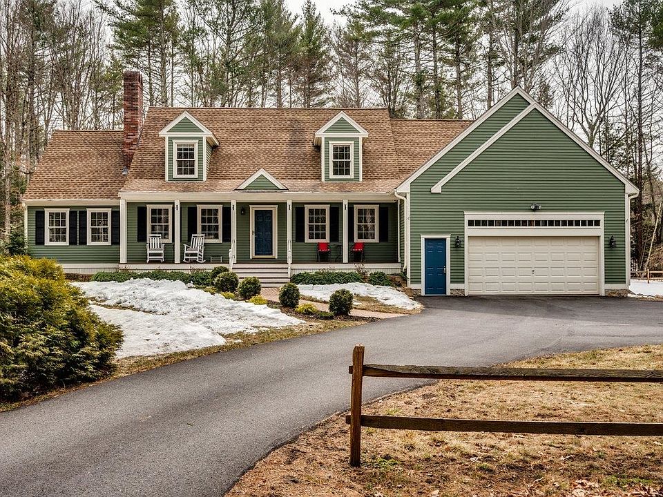1st image of 12 Spencer Lane