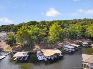 109 Hawk Cir, Lake Ozark, MO 65049