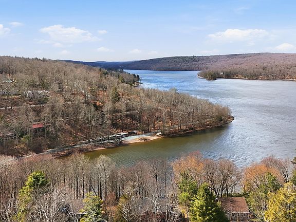 4th image of 230 Eagle Rock Rd