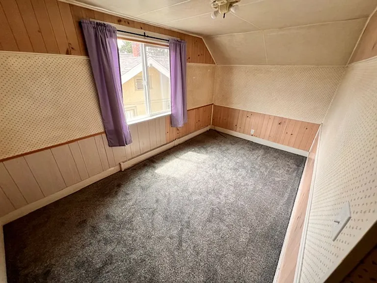 1438 Sherman Ave — Photo 18