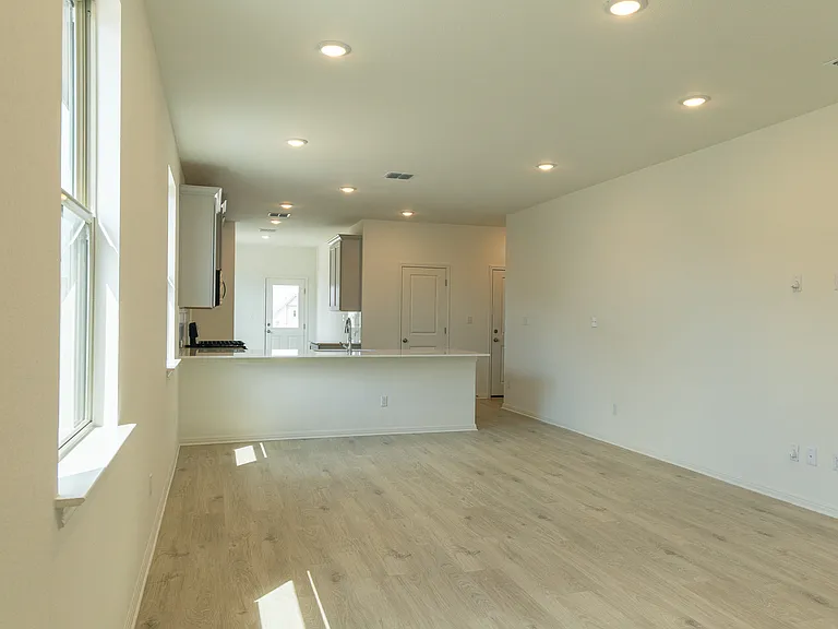 388 Glocken Ln — Photo 5
