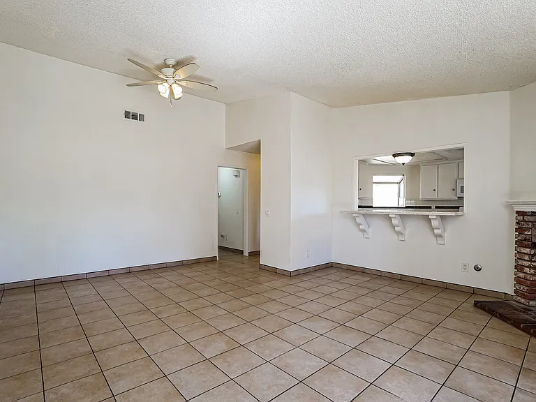 1138 E Avenue R7 — Photo 7