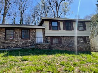 6831 Maddox Rd, Morrow, GA 30260