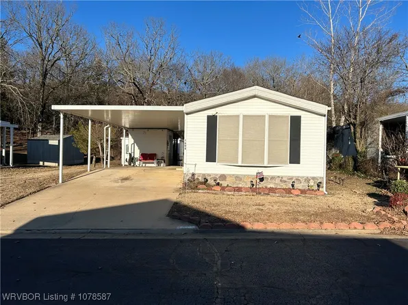 1608 Cherokee Trl, Van Buren, AR 72956