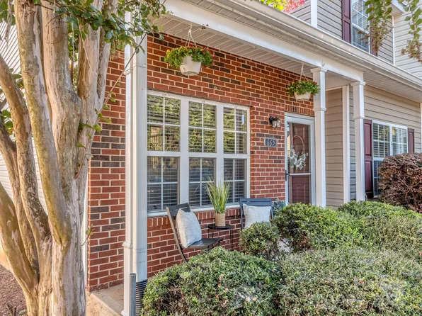 665 Rock Lake Gln, Fort Mill, SC 29715