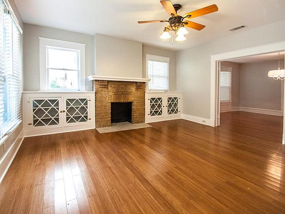 4th image of 834 Woodlawn Ave