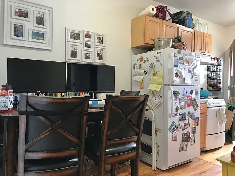 3542 N Racine Ave #3 — Photo 4