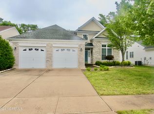 46 Muirfield Rd, Jackson, NJ 08527