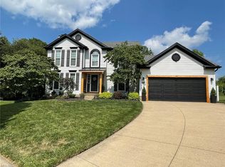 2119 Oxford Ct, Akron, OH