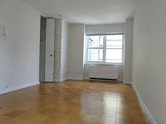 Rented by Bouklis Group