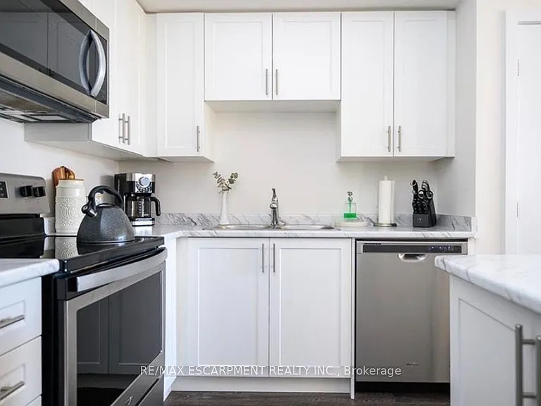261 Skinner Rd #14 — Photo 4