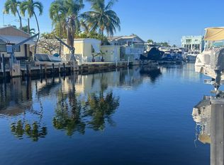 8 Grassy Rd, Key Largo, FL 33037
