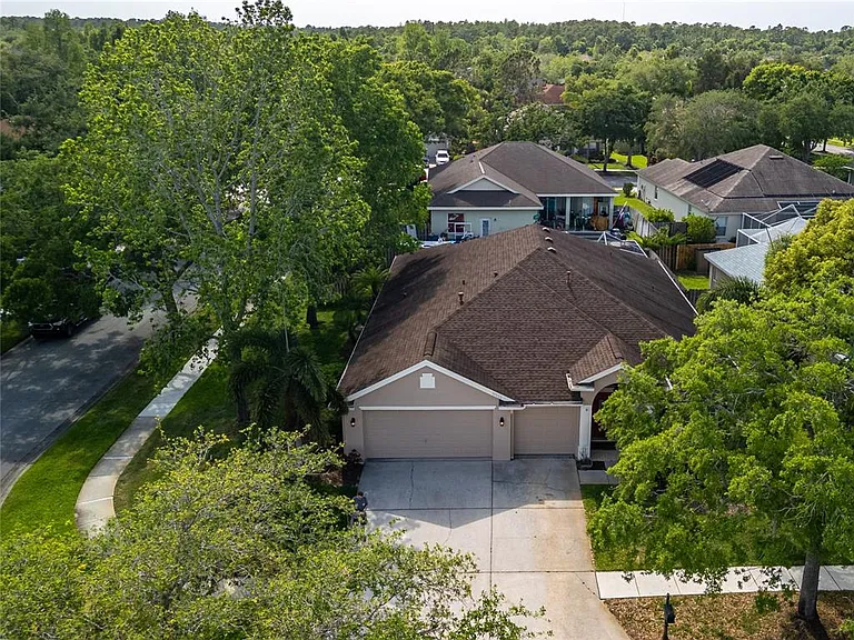 10333 Abbotsford Dr — Photo 43