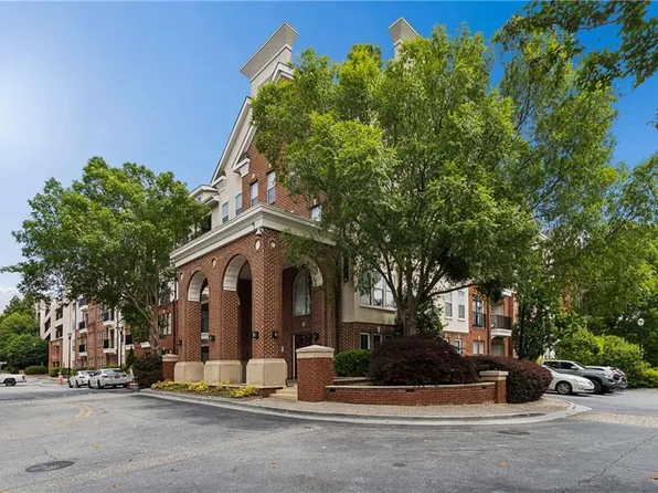 1850 Cotillion Dr, Dunwoody, GA