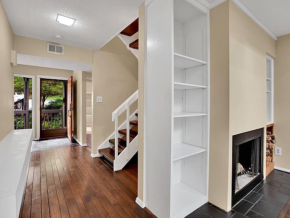 5th image of 109 Inglewood Way