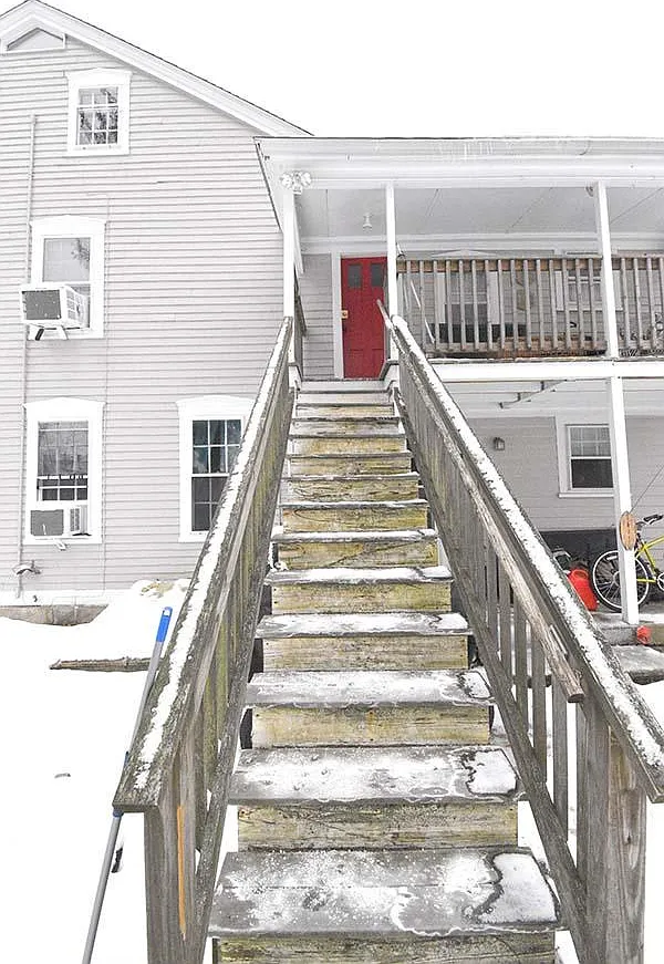 Studio, 998 sqft, $1,800 — Photo 2
