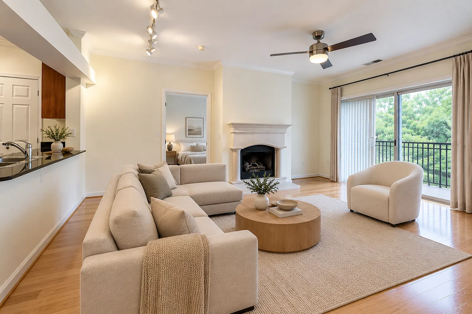 12958 Centre Park Cir — Photo 4