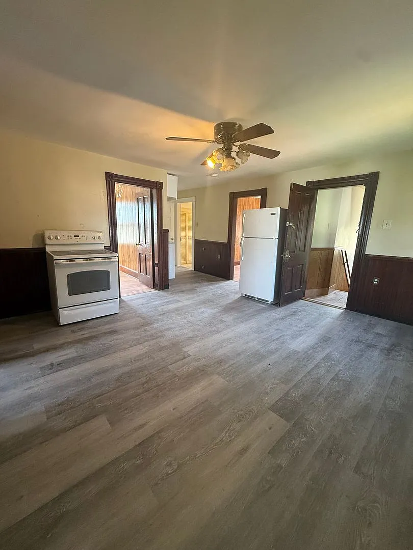 87 Austin Street — Photo 2