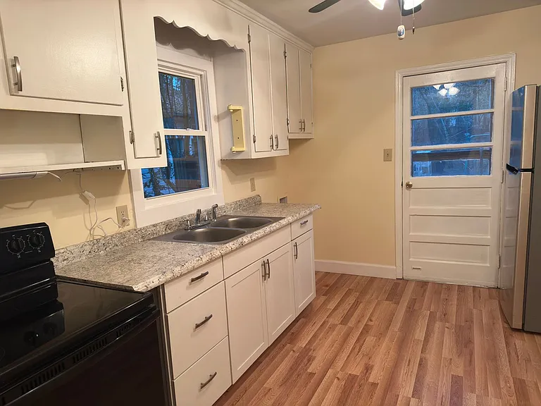 2806 Nation Ave — Photo 5