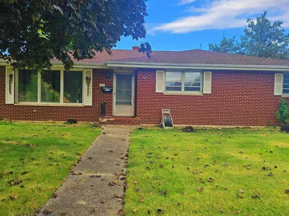 1617 W Douglas St, Joliet, IL 60435