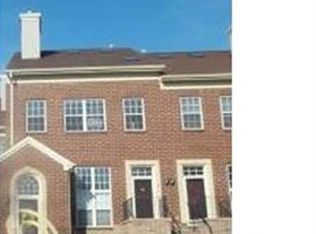 2882 Van Alstyne St #27, Wyandotte, MI 48192