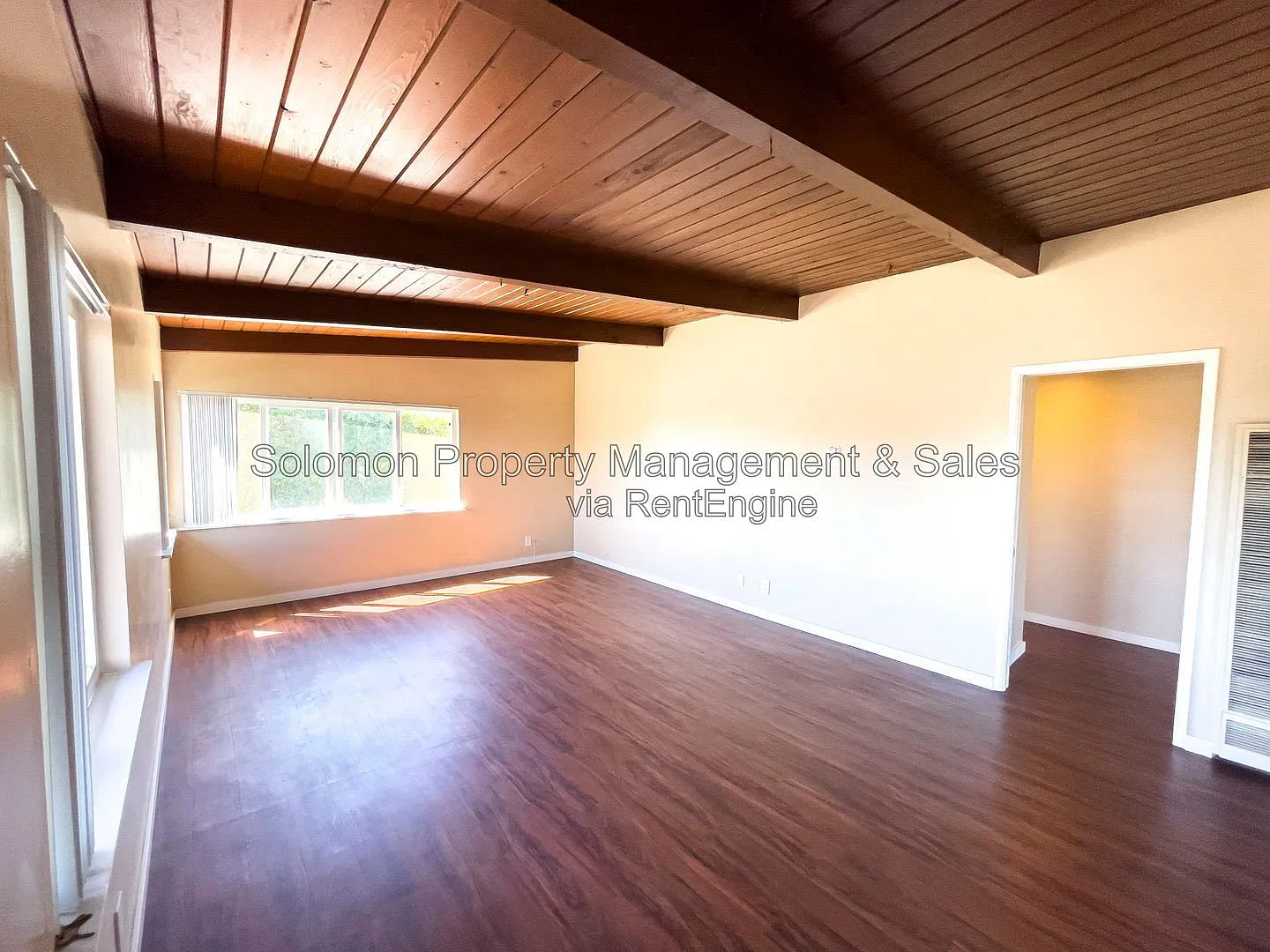 2 bed, 2.0 bath, 980 sqft, $3,895 — Photo 2