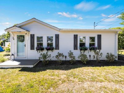 24 Butler Street, Buzzards Bay, MA, 02532