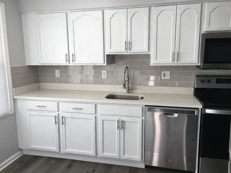 5758 Yellowrose Ct — Photo 3