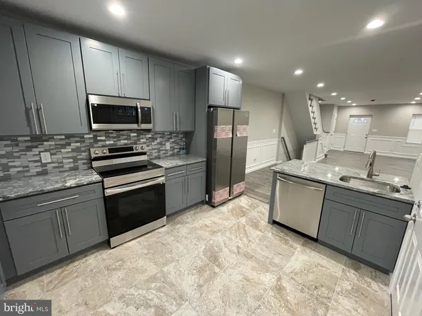 6421 N 17th St, Philadelphia, PA 19126