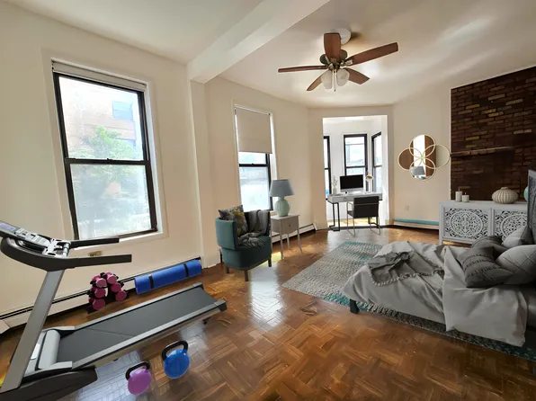 187 17th Street image 2 of 8